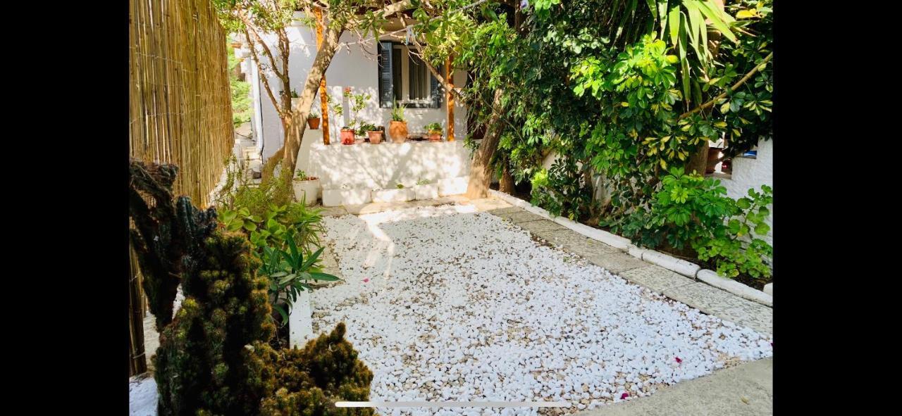 Semiramis Guesthouse Adámasz Kültér fotó