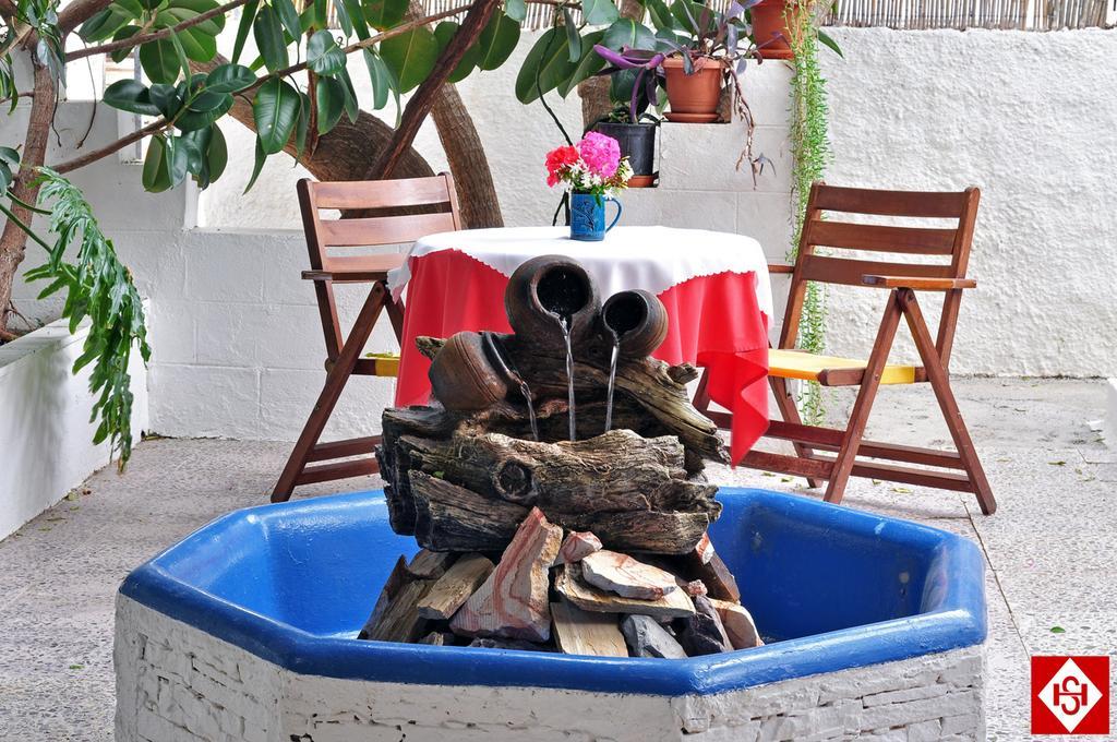 Semiramis Guesthouse Adámasz Kültér fotó