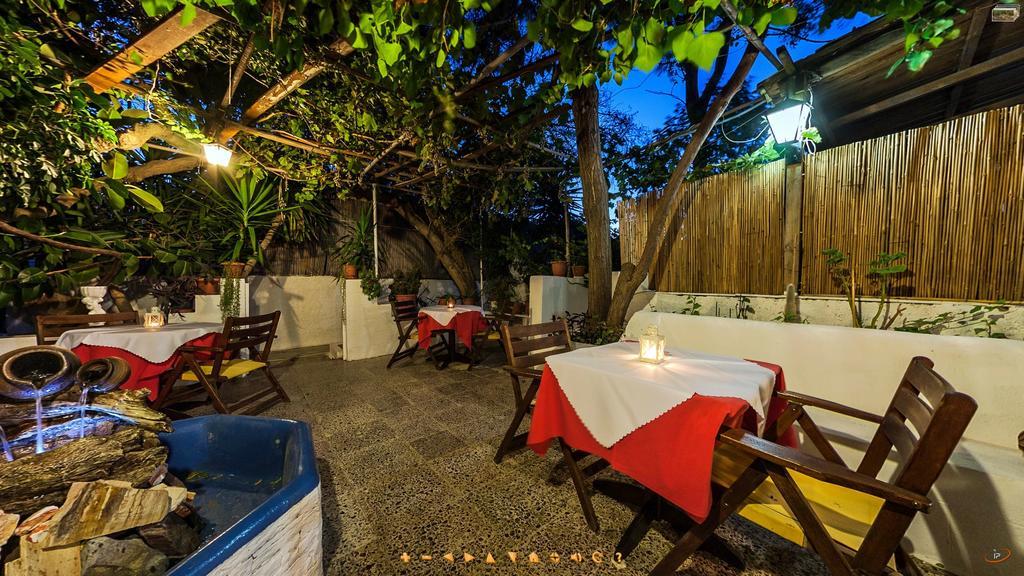 Semiramis Guesthouse Adámasz Kültér fotó